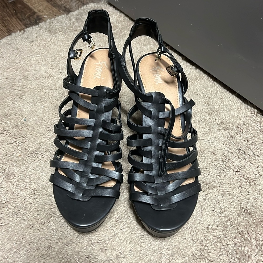 Strappy Black Wedges
